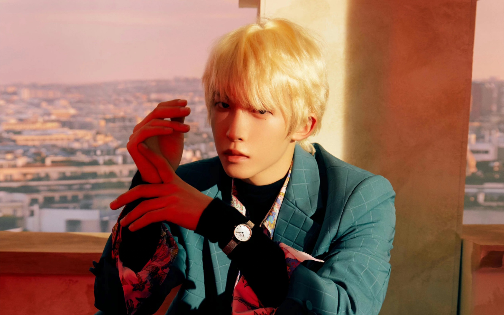 这么蛊的金发少年你不爱吗