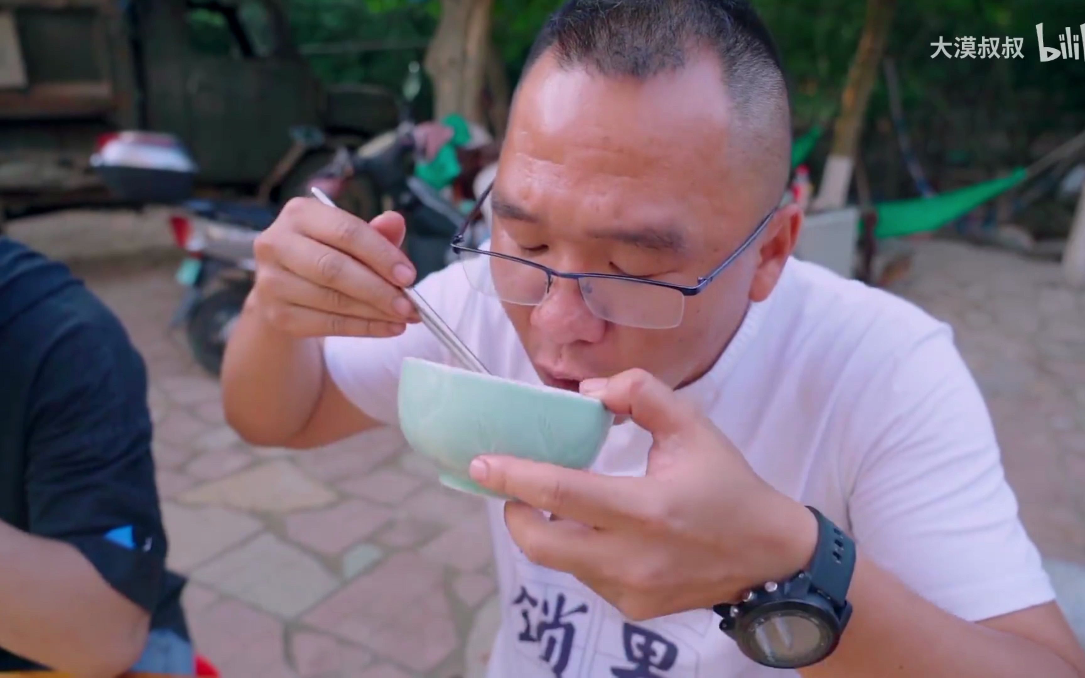 大漠叔叔吃播剪辑版第一期