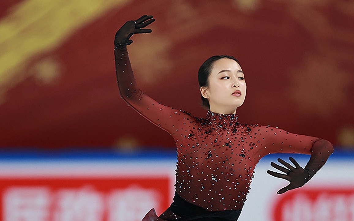 中国花样滑冰女单选手图片