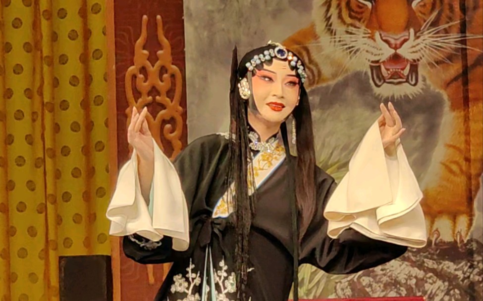 宇宙锋 反二黄唱段 20240127 大连京剧院 表演者:付佳