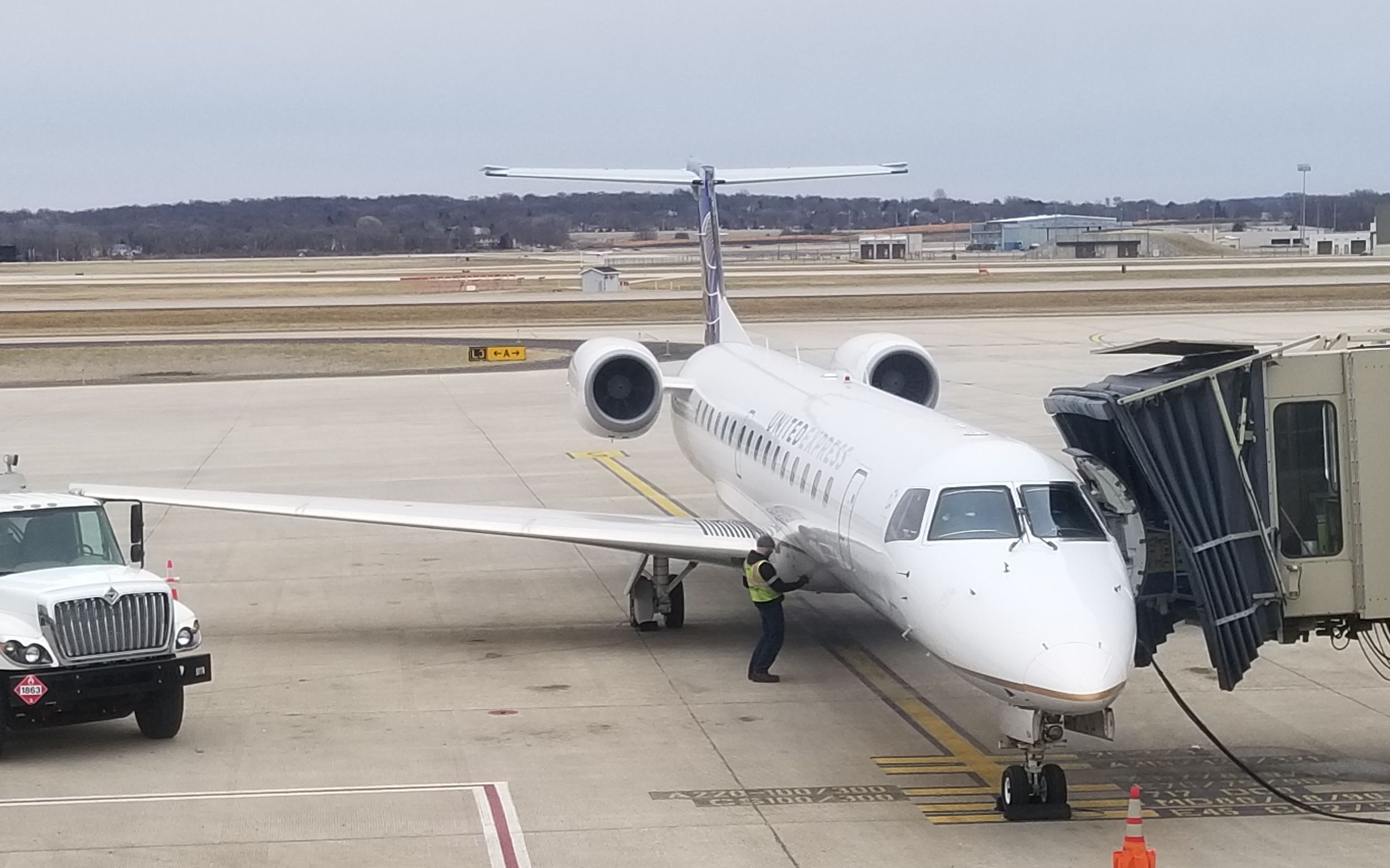 万物皆可pov01原地起飞年更up回归联航快运ua4414纽瓦克国际机场ewr