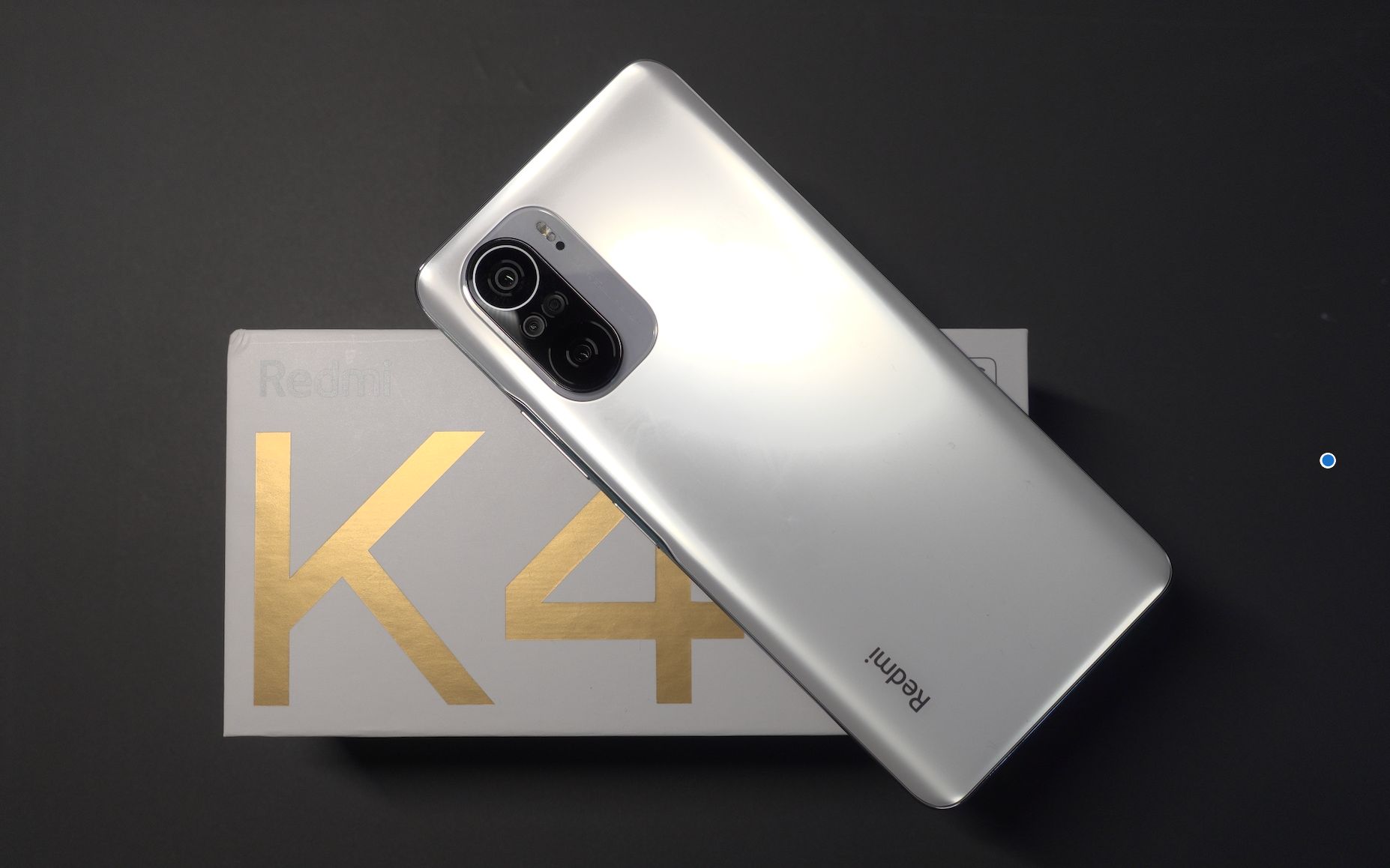 红米k40 晴雪 8 128g开箱,线上抢不到,线下随便买