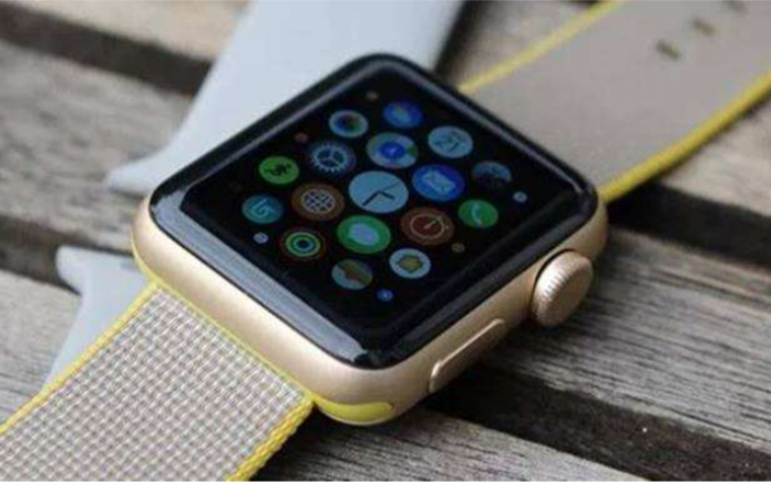 围观300元的第一代apple watch老掉牙版本还能不能运行