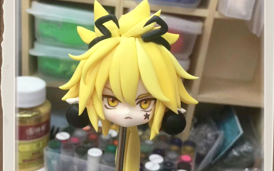 凹凸世界嘉德罗斯金和雷狮的哥哥雷蛰大皇子是也