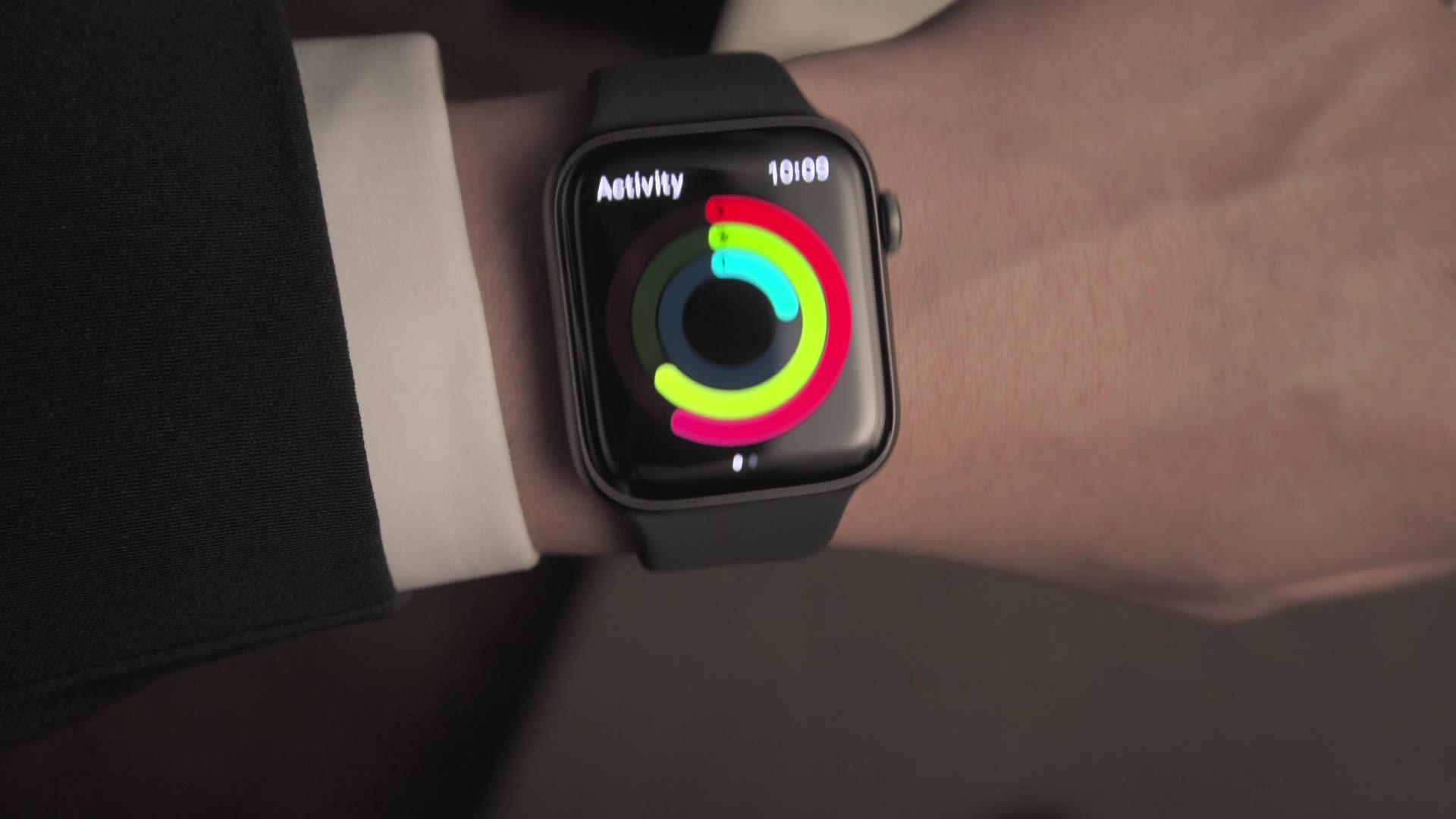 苹果 Apple Watch  动起来,圆环满起来  黎志华  Apple哔哩哔哩bilibili