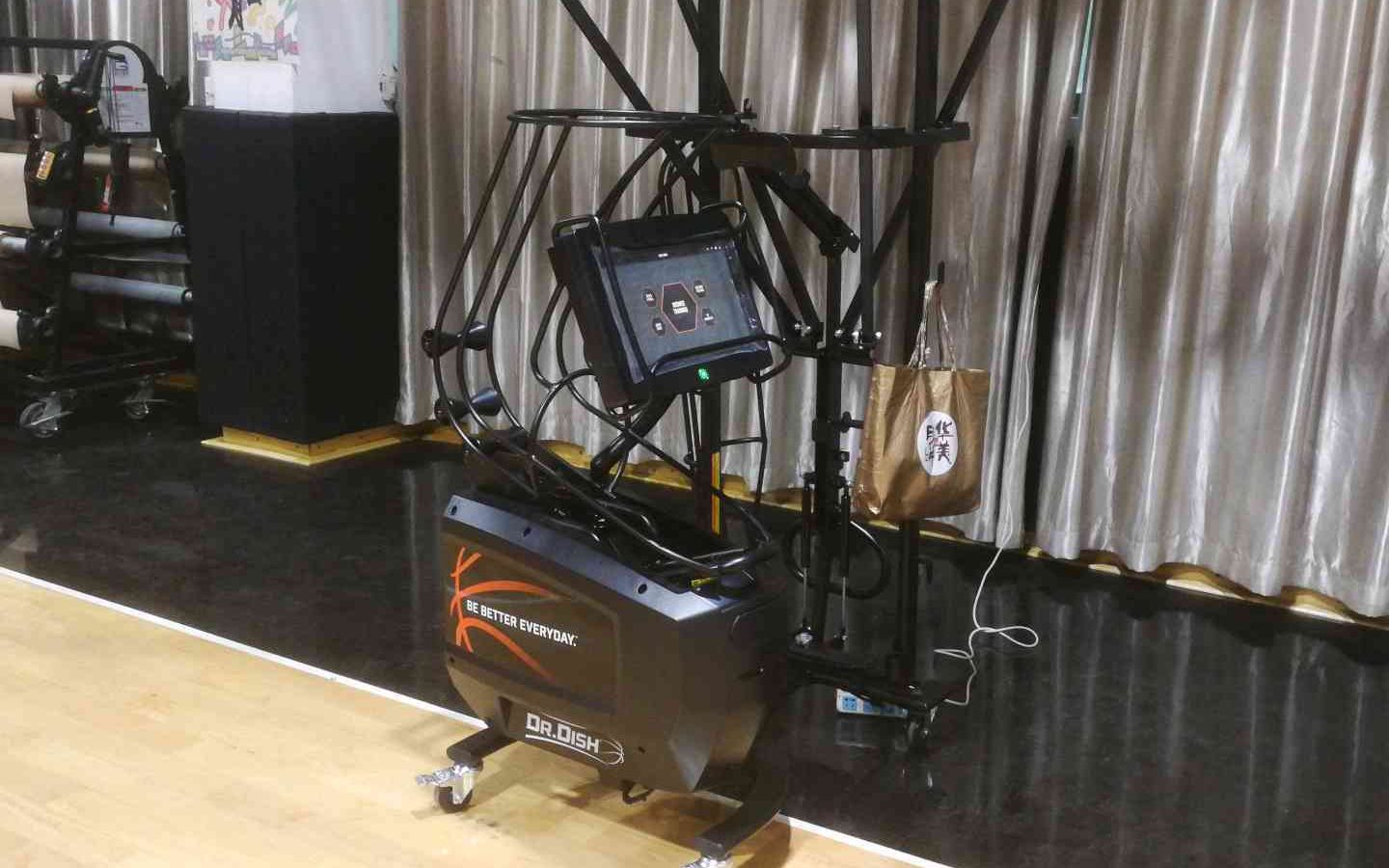 秦皇岛篮球馆 发球机 nba成都篮球发球机 篮球发球机nba91