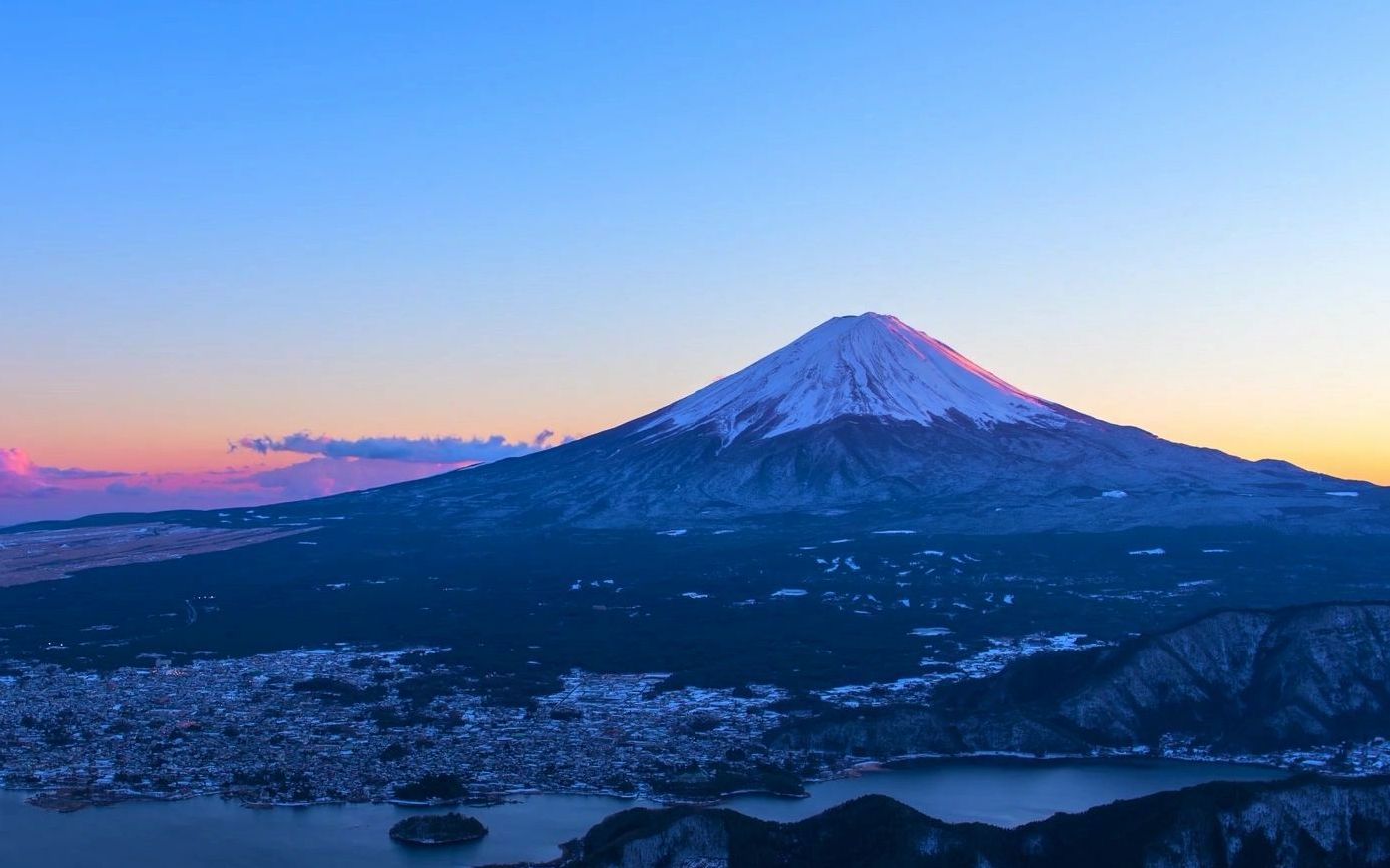 [图]带你走进日本的富士山，4K 航拍，3分钟告诉你富士山的风光