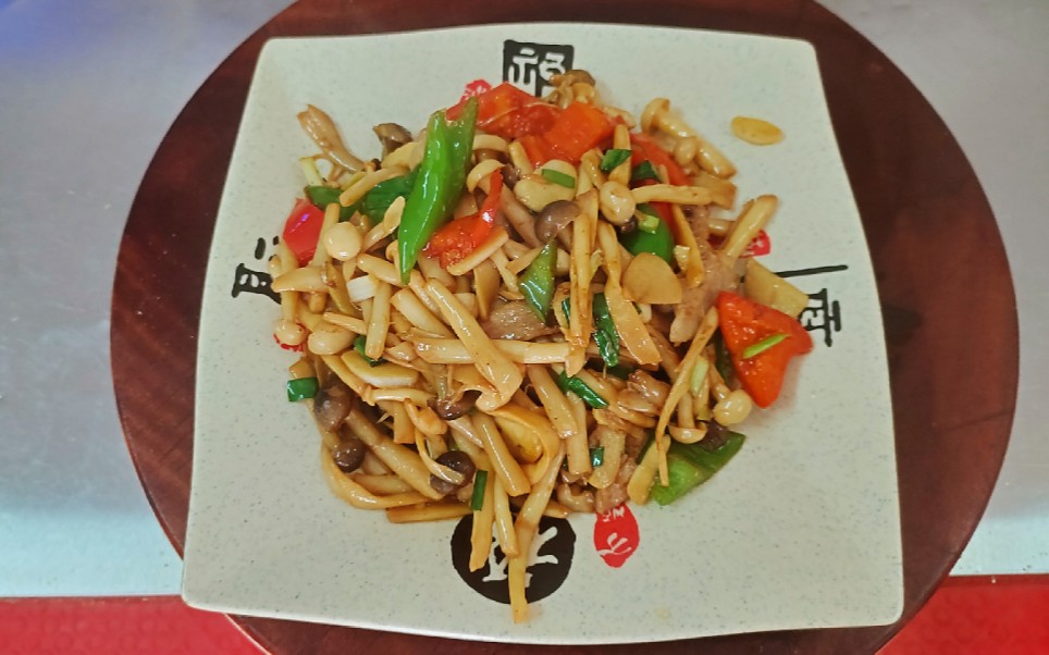 店主分享:"双菇炒肉片"的家常做法,简单易学,大家一起分享