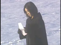 Télécharger la video: 石原里美 - 早期写真集 なつの雪