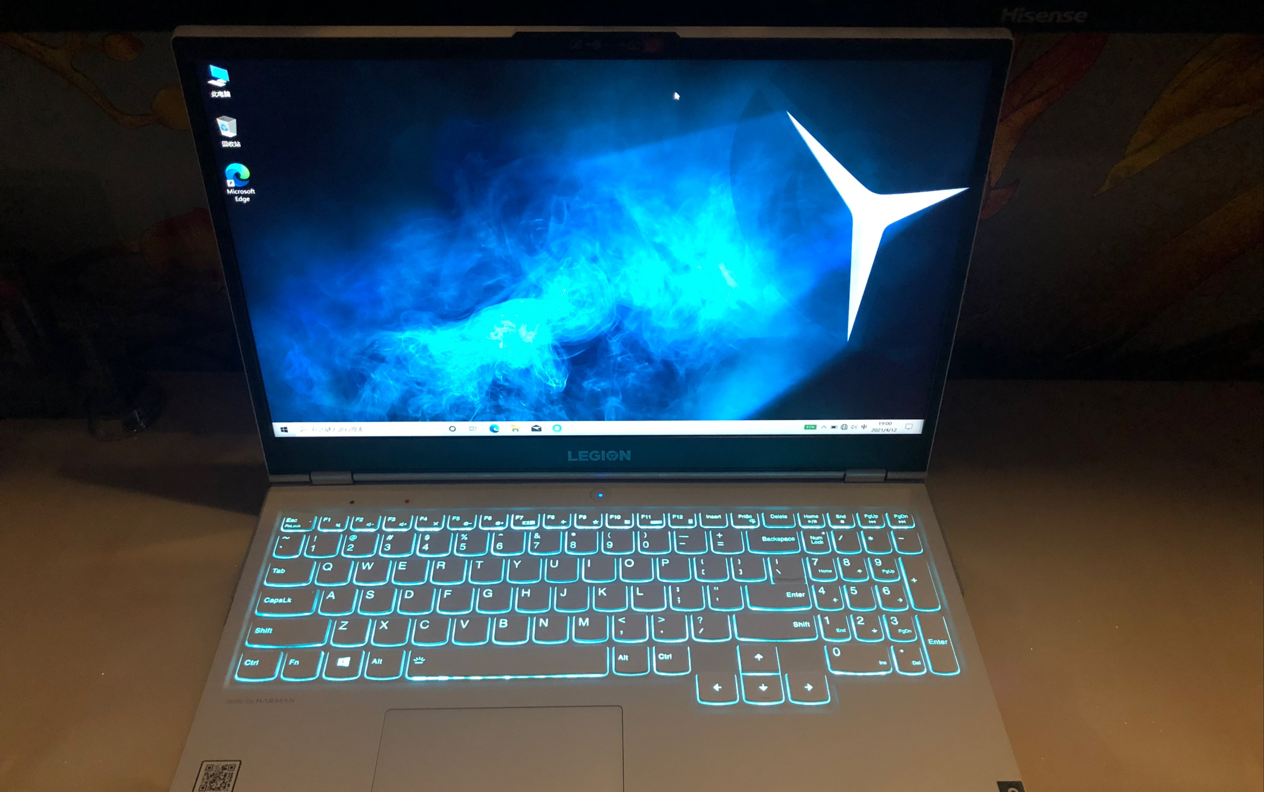 联想拯救者r7000冰魄白开箱