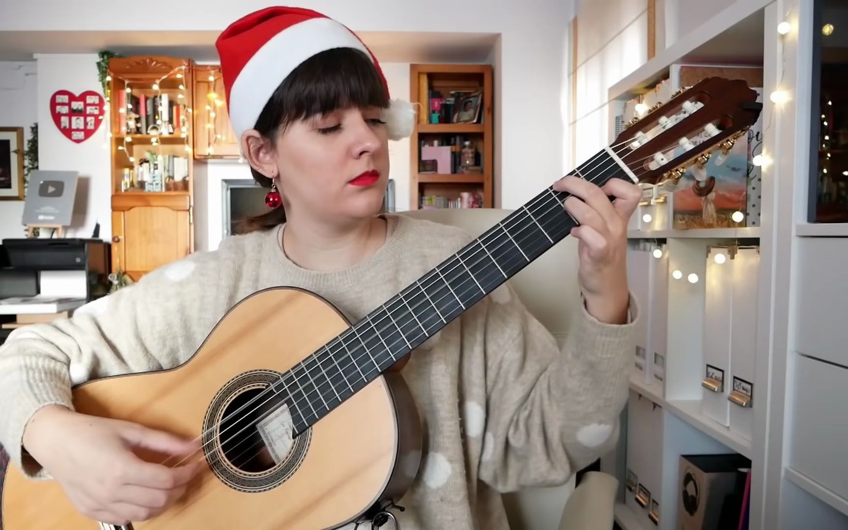 [图]Carol of the Bells (Shchedryk) para Guitarra - Arr. Paola Hermosín - YouTube