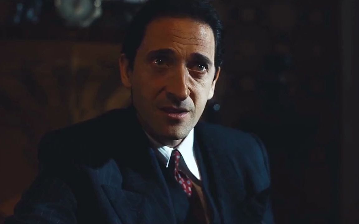 浴血黑帮卢卡和谢尔比的气场不相上下