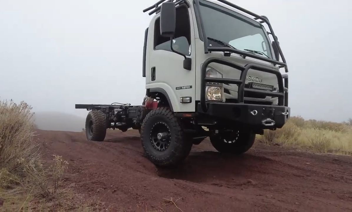 这才是真正的五十铃4x4轻卡二类底盘