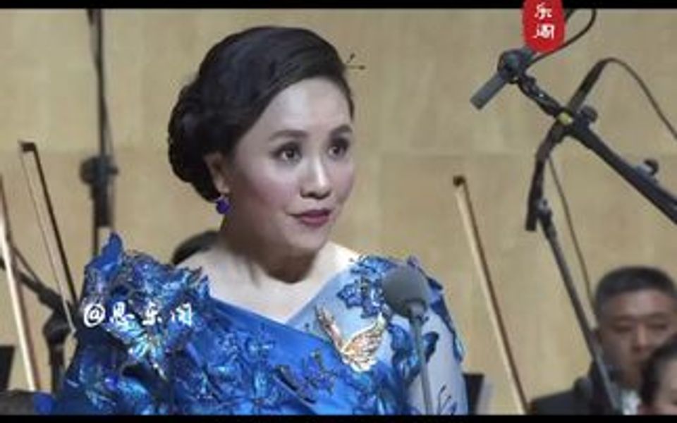 [图]著名女高音歌唱家王莹博士毕业音乐会演唱《军营飞来一只百灵》（当晚音乐会演唱的第17首曲目；也是当晚音乐会的主题曲）【导师·马秋华教授】