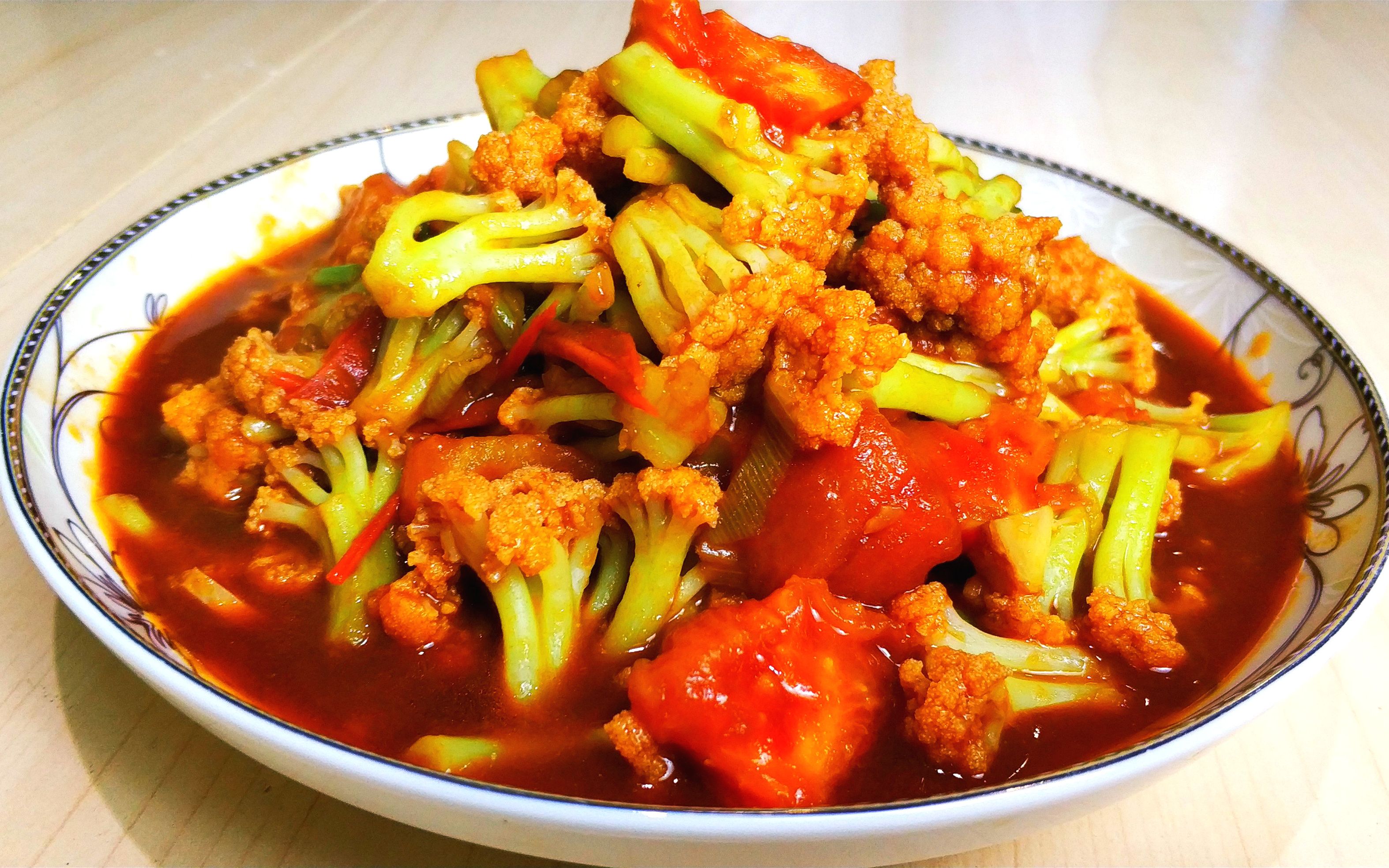 试试这道番茄炒菜花,营养美味,老少皆宜!