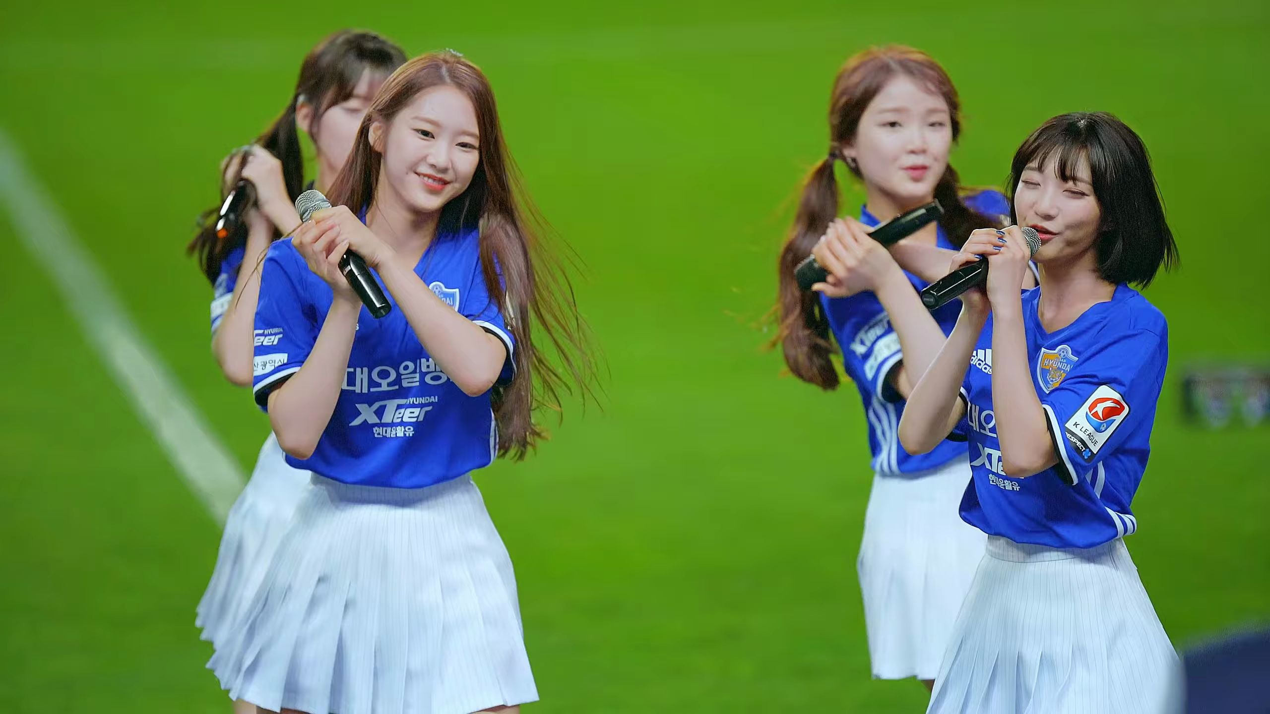 韩国足球场美女宝贝啦啦操 超级美丽 超级养眼!