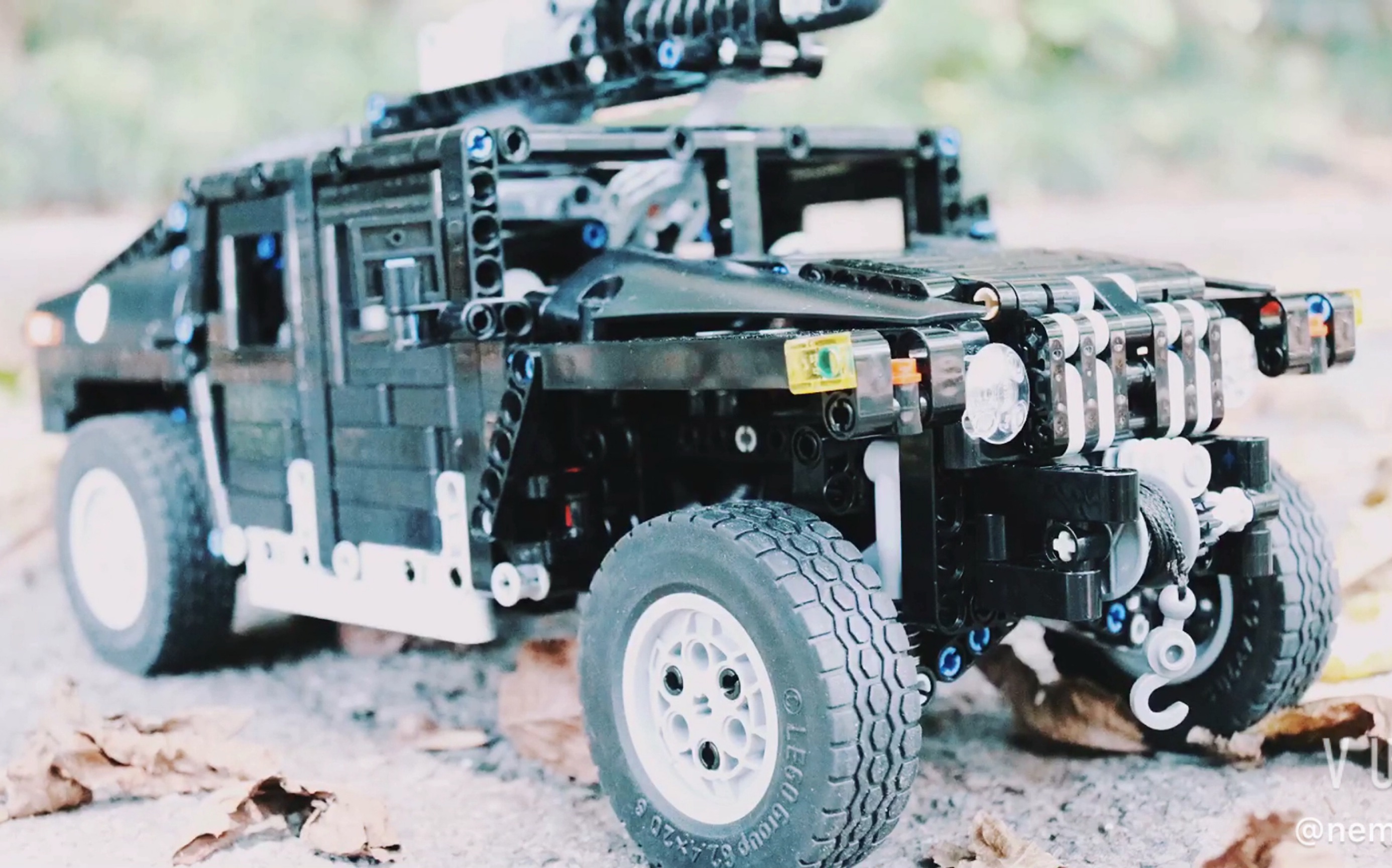 乐高科技作品:hummer h1(悍马h1)