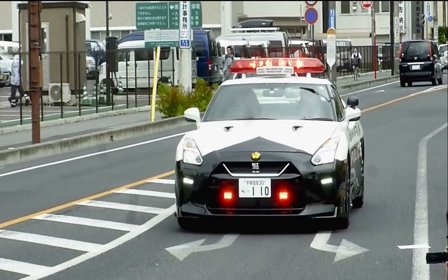 日产gtr警车
