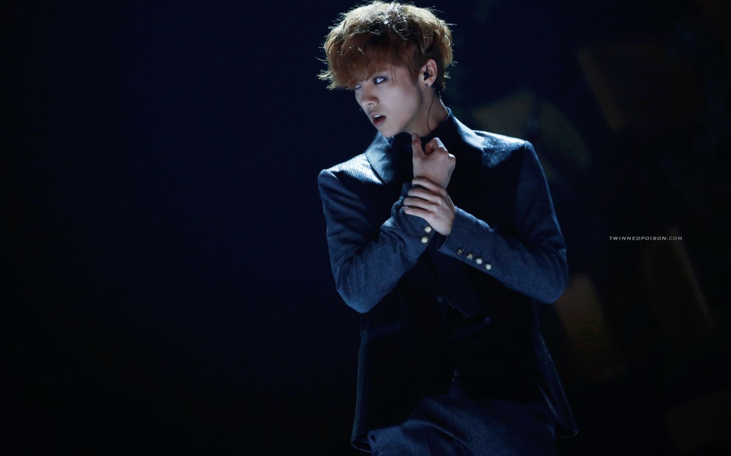 另一机位鹿晗饭拍1311122mamagrowl咆哮timecontrolbyraindrop