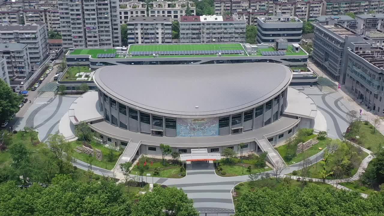 杭州体育馆换"装"回归试运营