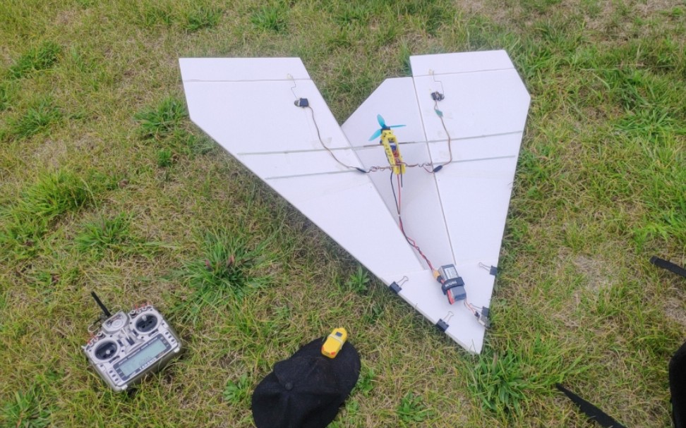 y轴矢量推力纸飞机秀一波莱维斯曼机动