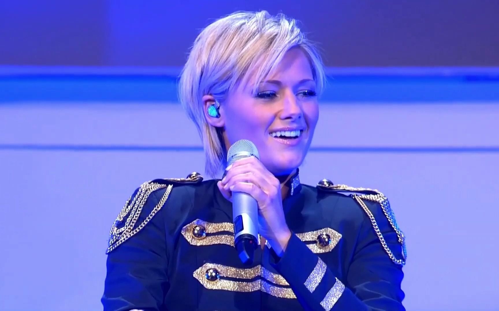 伏尔加德意志人后裔 海伦娜·菲舍尔 德国流行歌后 在