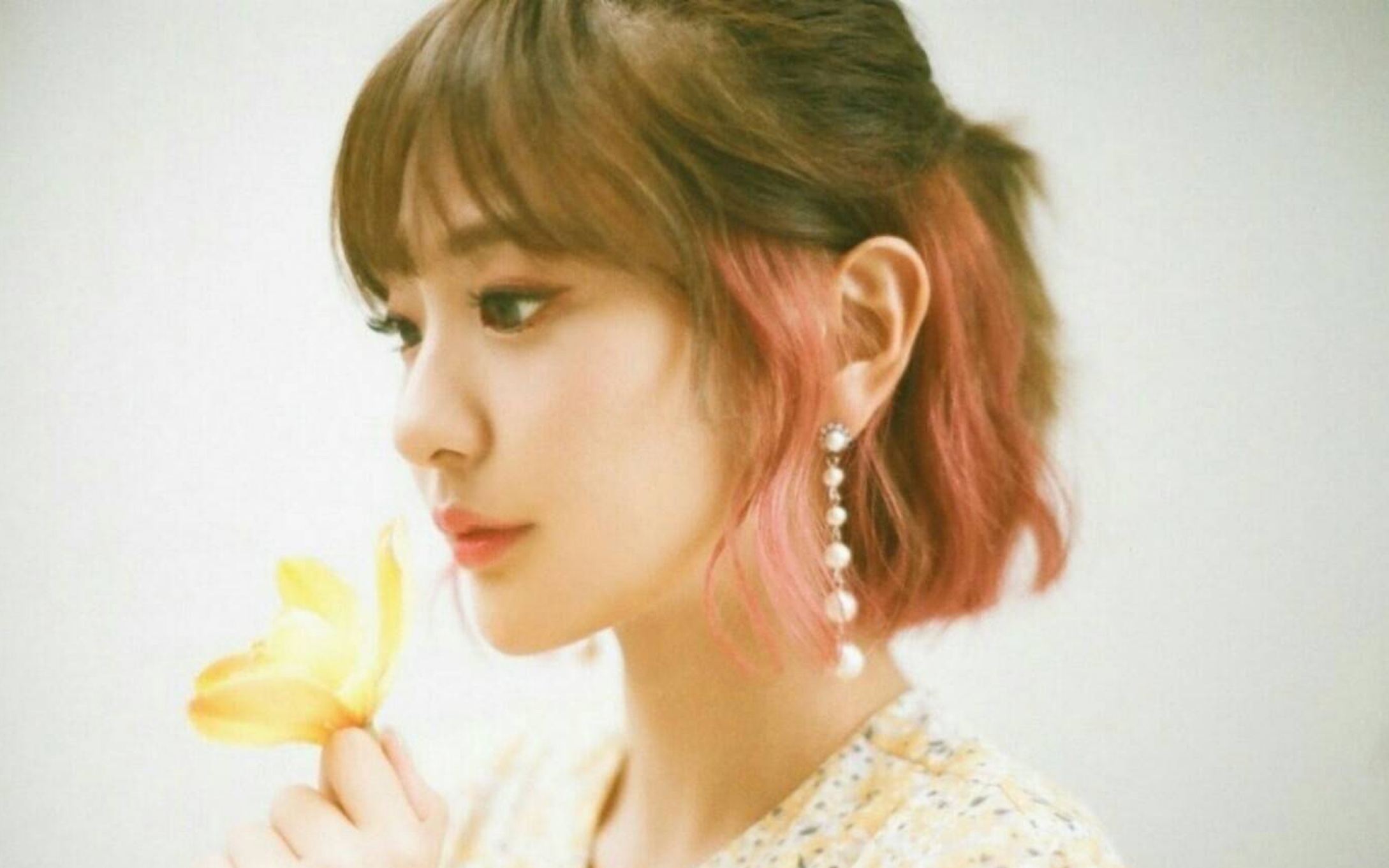 开头重复了三次但是有酒儿的镜头所以上传版