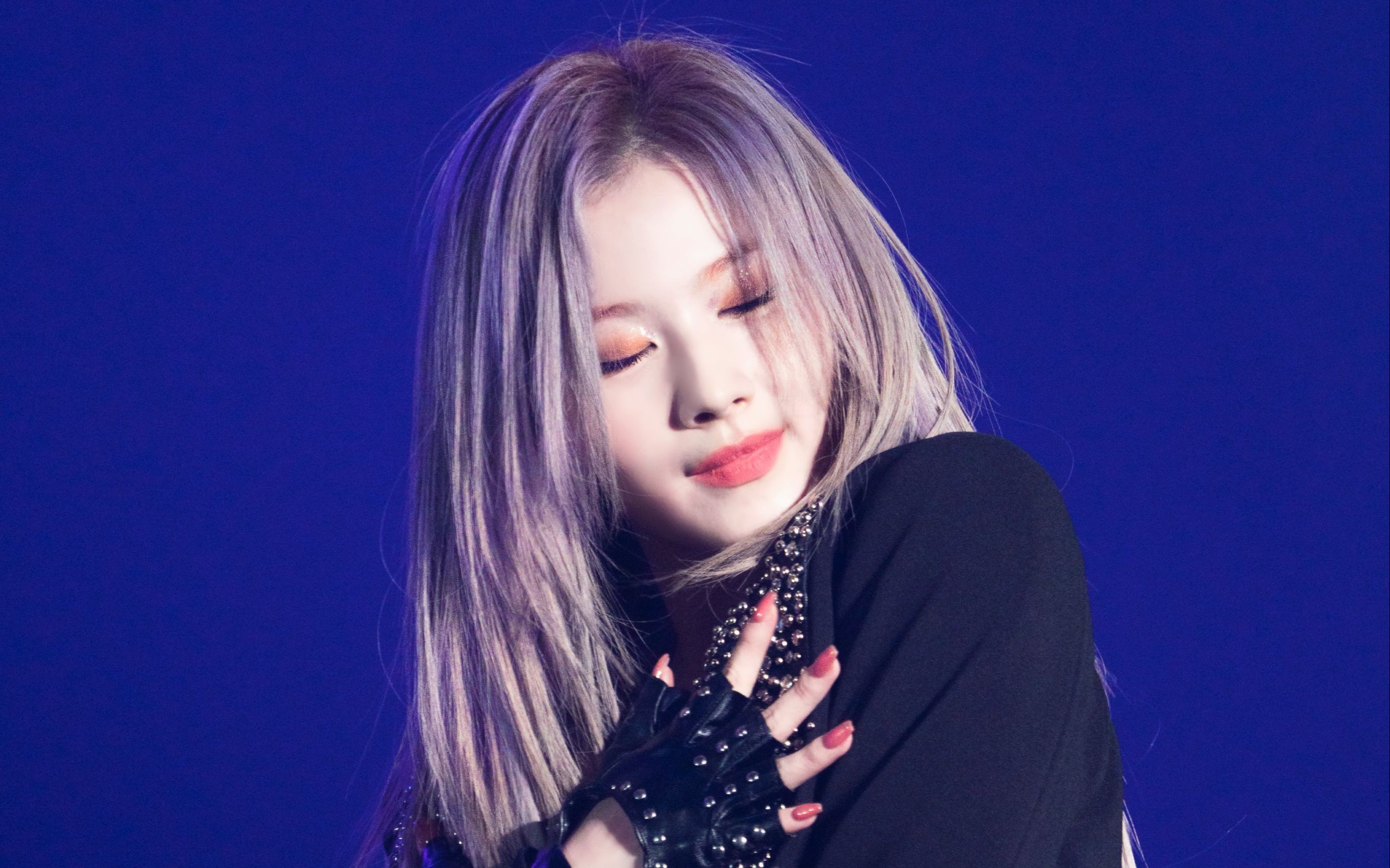 嗷呜不怪我馋钓神这身材太纱78凑崎纱夏sana78211226icon竖屏直拍