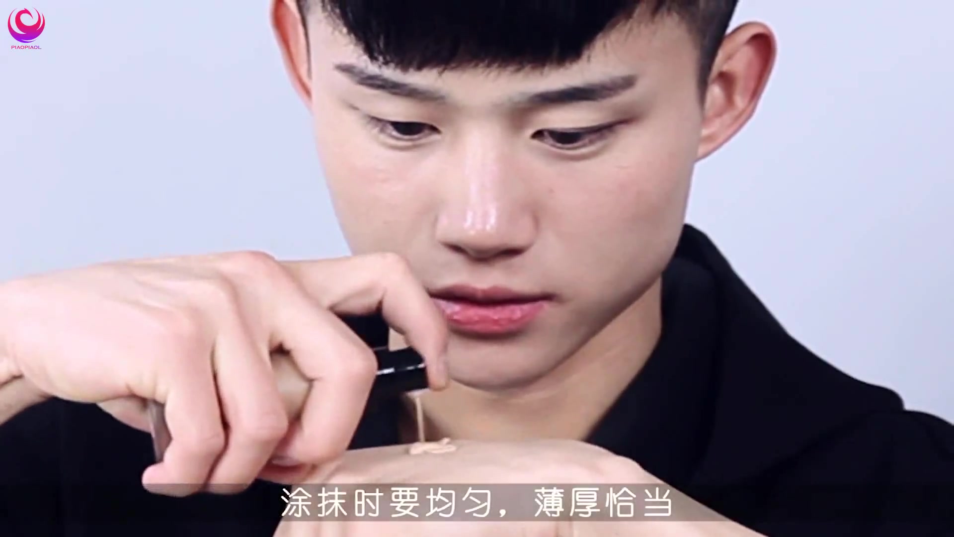 上海荟艺学院:t台创意男妆 创意造型 创意化妆