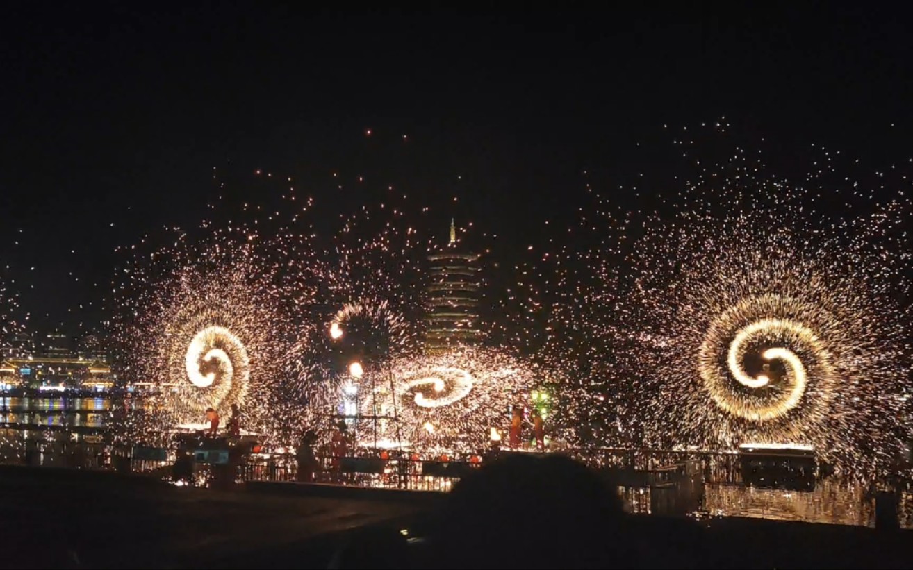 长沙铜官窑烟花秀特别好看