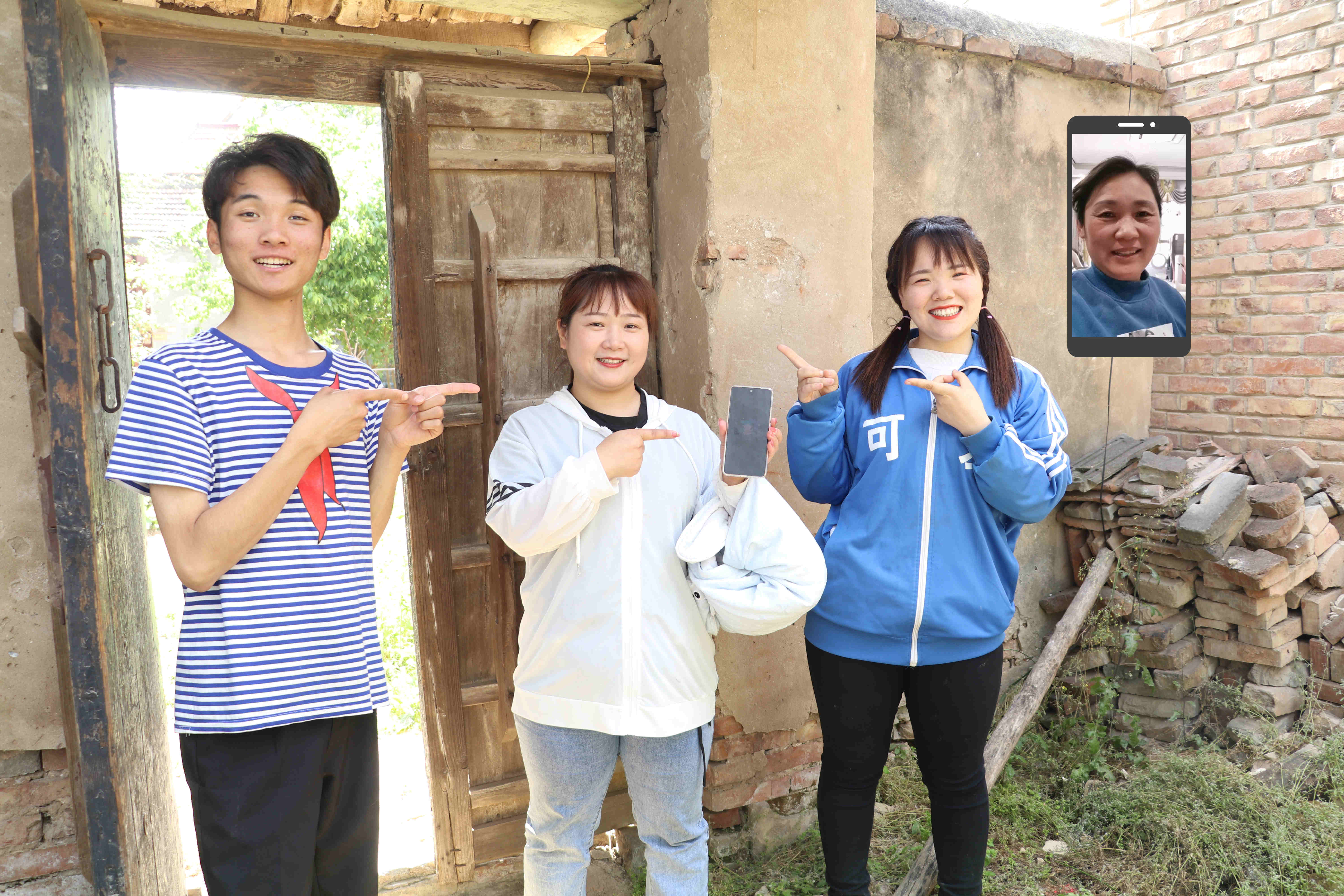 [图]妈妈留纸条外出打工，小姑来照顾圆圆和洋洋，妈妈和小姑都很伟大