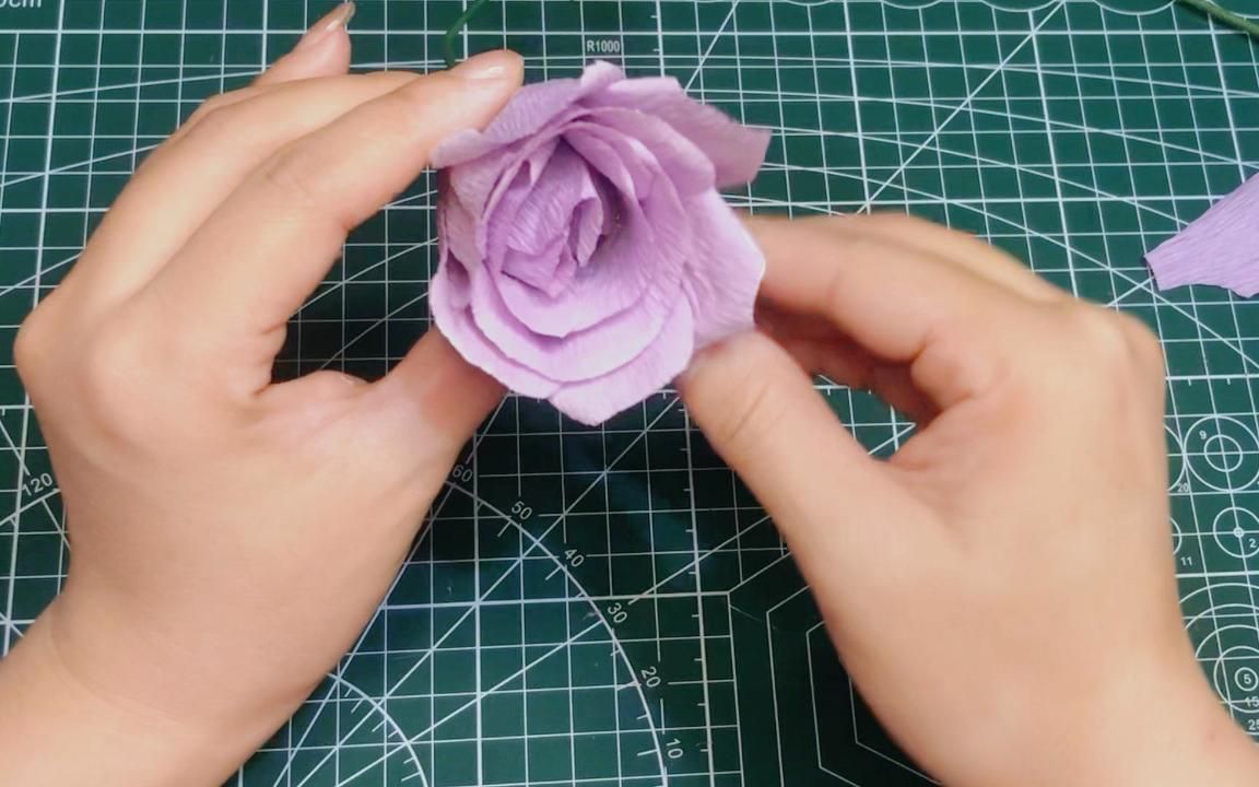皱纹纸diy郁金香手工花教程,浪漫一下哦
