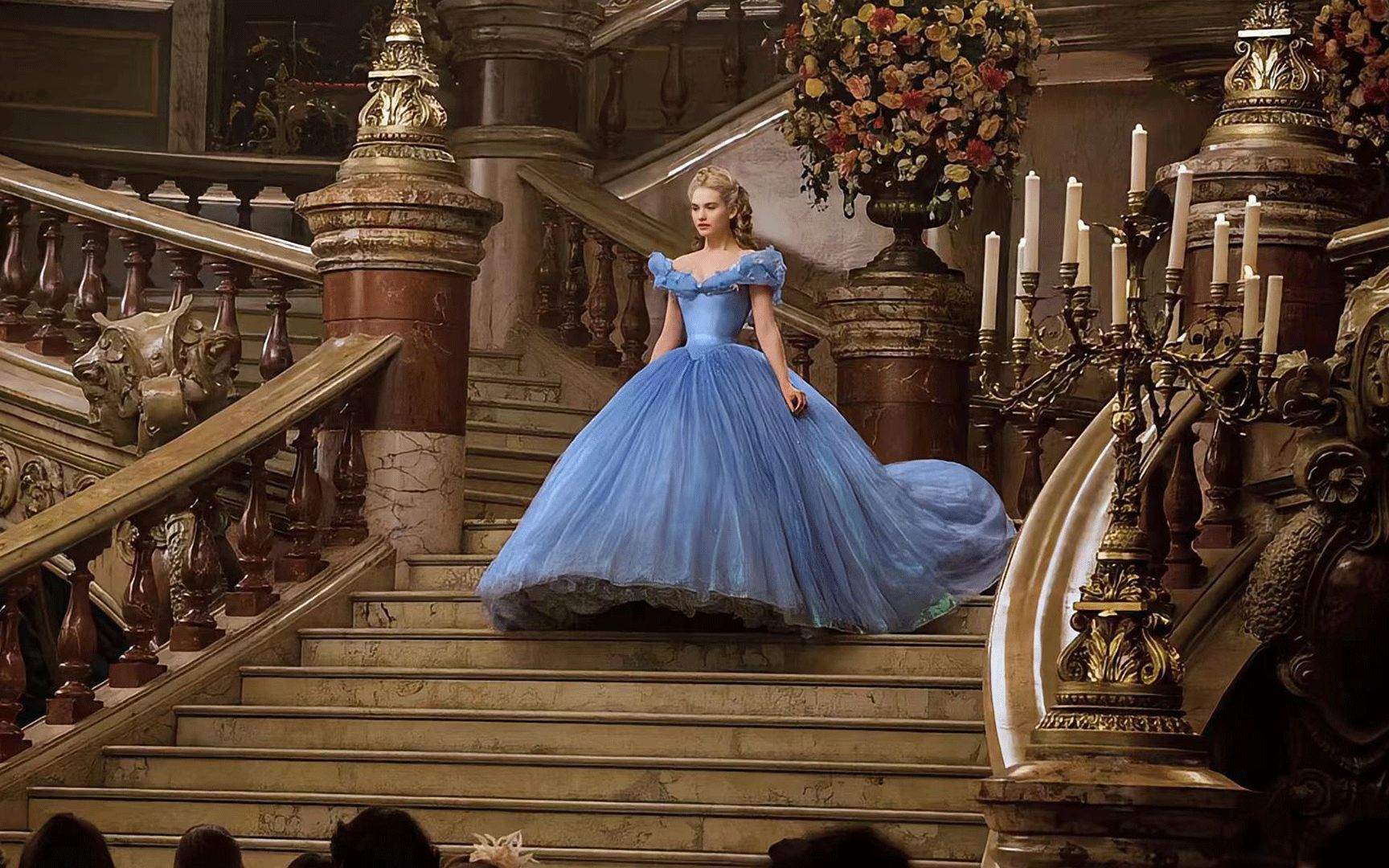 真人版灰姑娘故事,从"遭继母虐待"到"成为皇后"的逆袭之路!