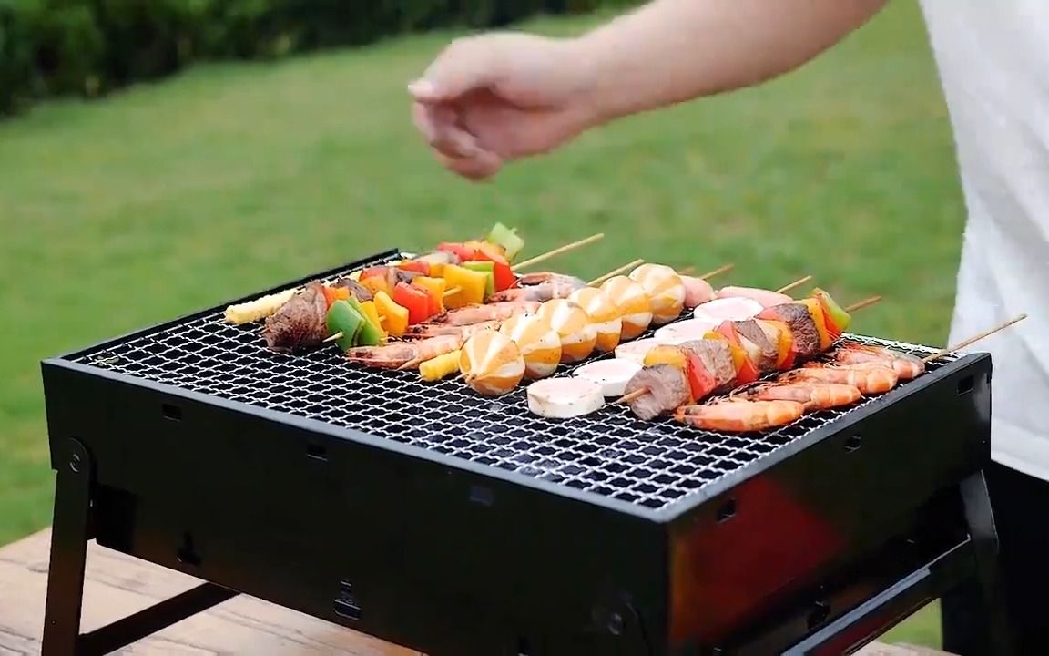 烧烤炉家用烧烤架全套户外木炭烧烤3-6人迷你烤架室外烧烤炉配