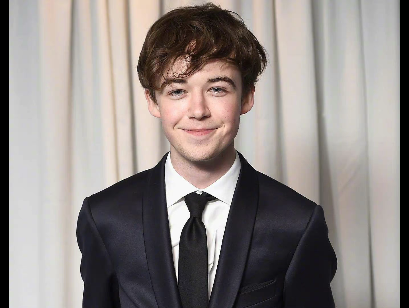alex lawther