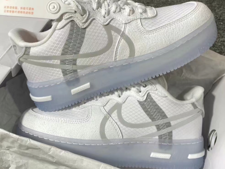 爱装x的室友居然穿空军骨白冰蓝!