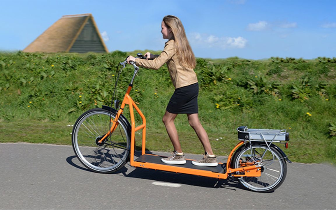 【最牛设计】60岁大叔发明的自行车,"走"着才能骑,彻底颠覆传统设计!