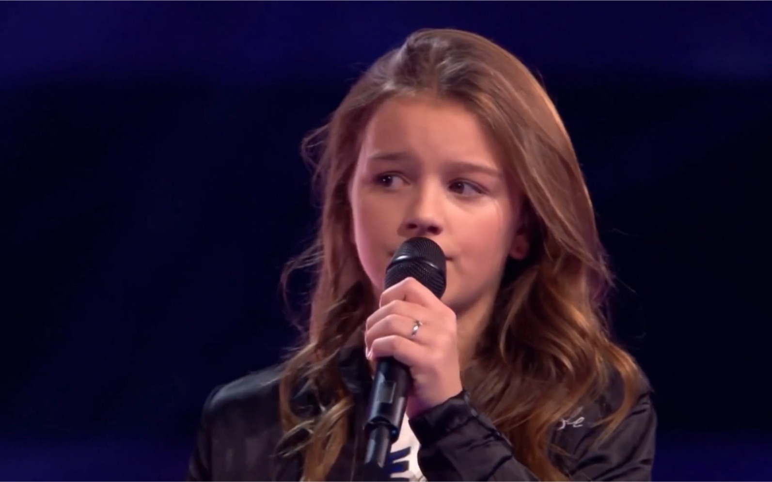 荷兰儿童好声音whoslovinyoumichaeljackson经典battle