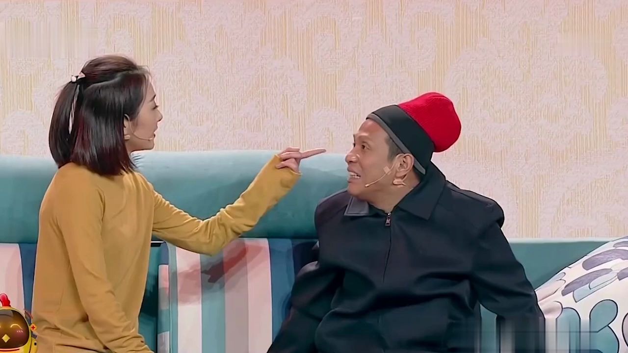 宋小宝爆笑小品回家第5段拿假存折忽悠媳妇后又来了个女人