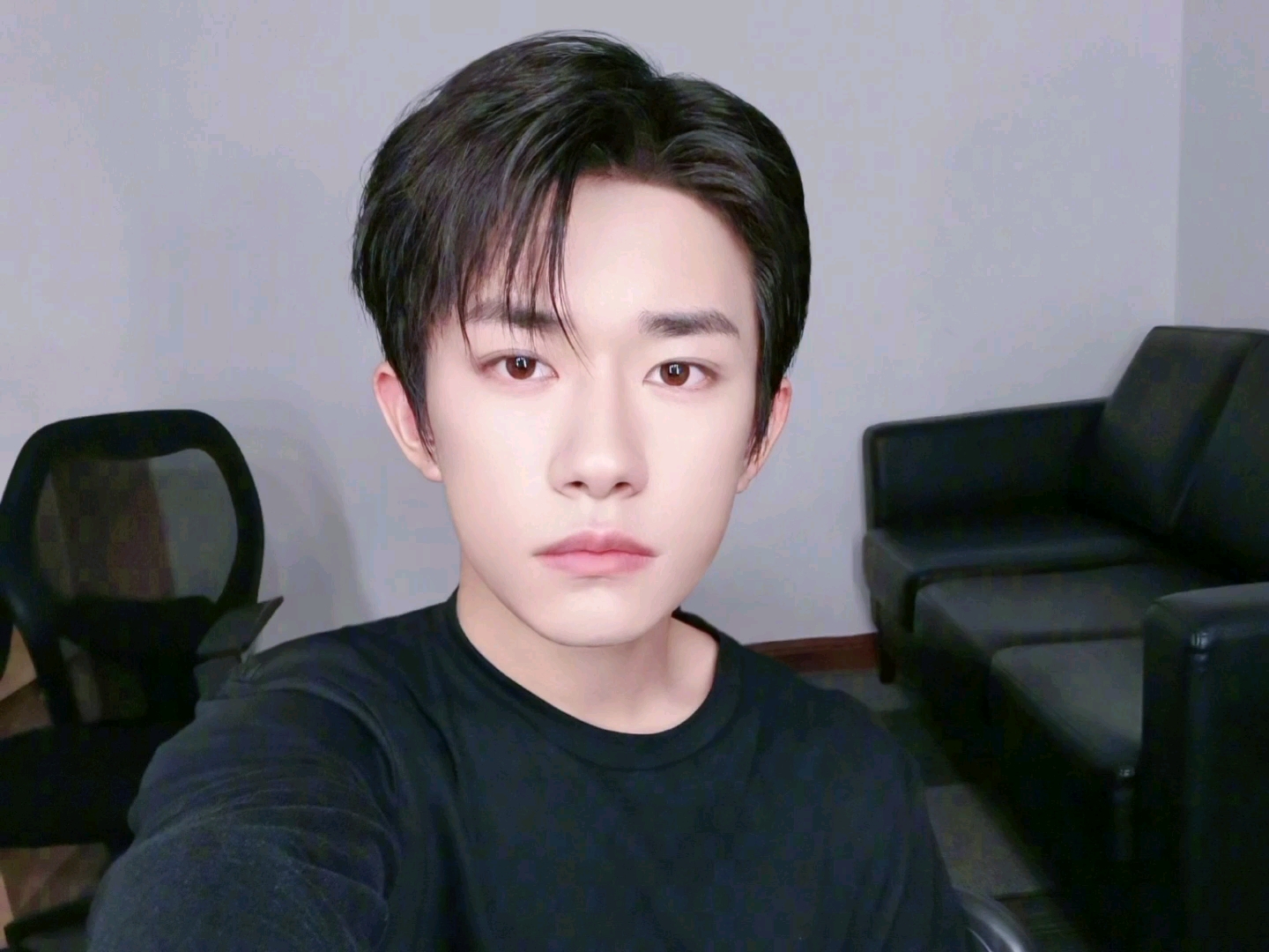 易烊千玺的自拍!