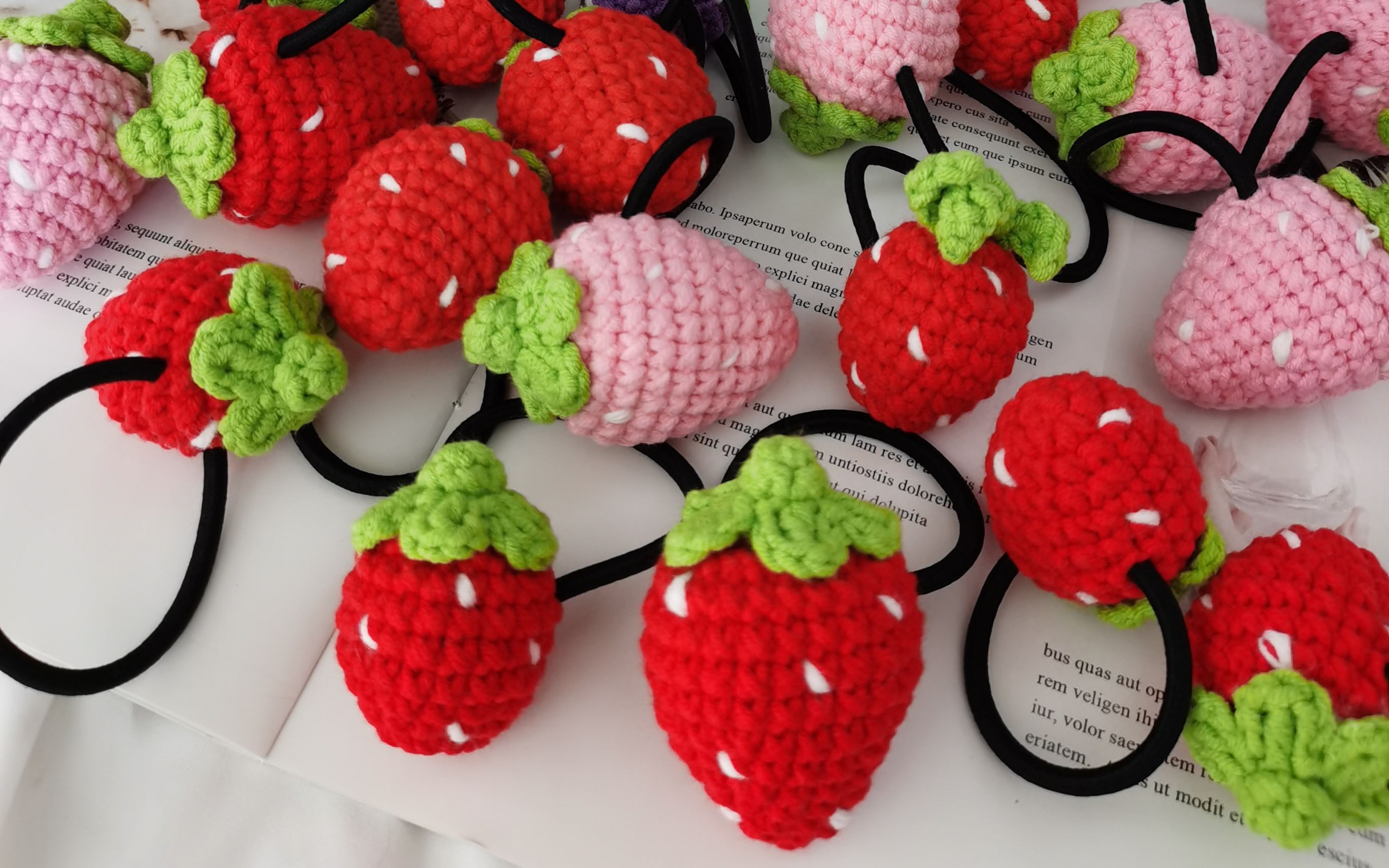 糖糖手作153集钩针编织草莓发圈diy毛线编织发圈视频