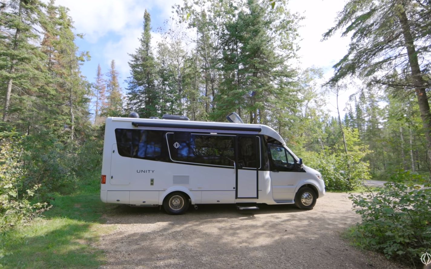 2022 unity 奔驰豪华房车 - 隐藏大床布局(机翻)_哔哩哔哩_bilibili