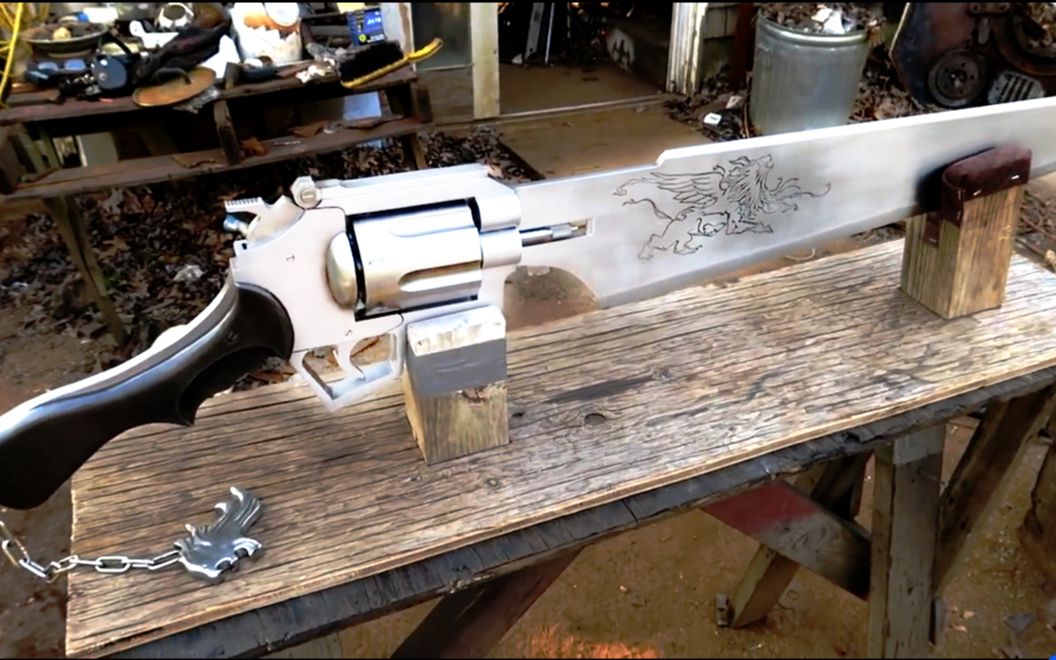 【大胡子机械师】精心造出最终幻想8的枪刀_哔哩哔哩 (゜-゜)つロ