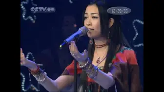 Download Video: 神婆来了！【92.12分】2010年CCTV全国青年歌手电视大奖赛流行唱法复赛 次仁央吉（央吉玛）《悲歌》