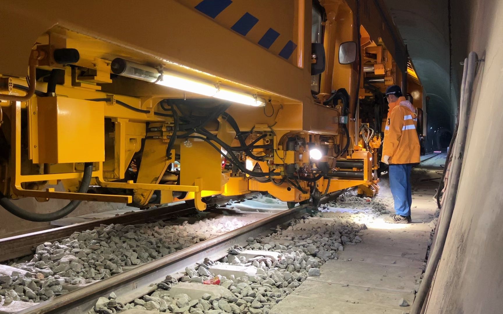 某专用线大机捣固