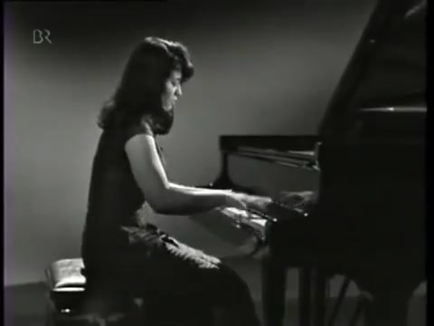 [图]【钢琴】匈牙利狂想曲六号 1966年 马尔塔·阿格里齐Martha Argerich