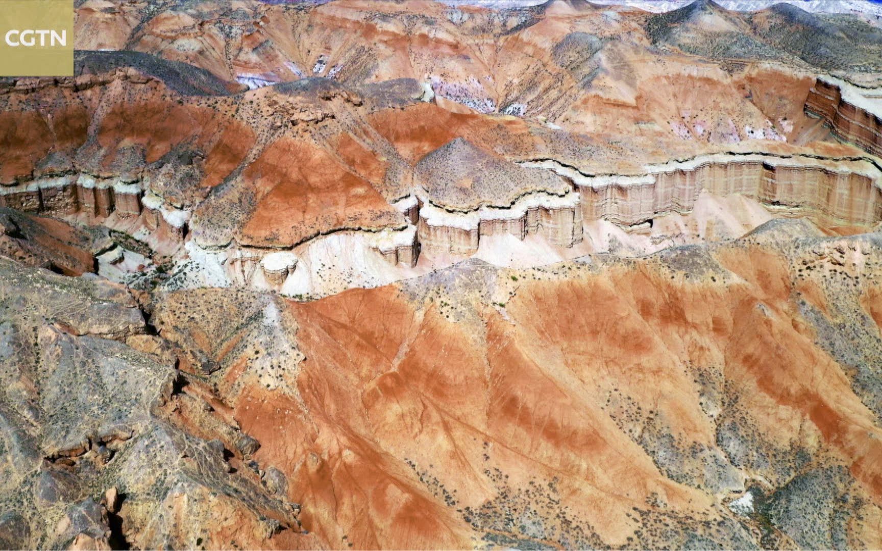 岁月刻在岩石上的痕迹