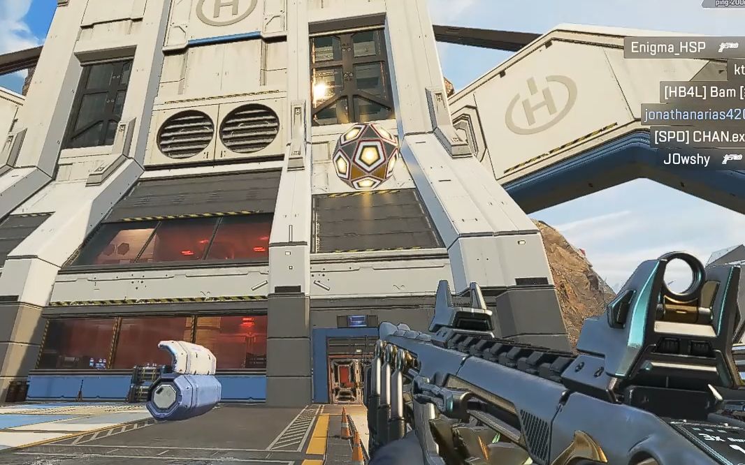 【apex】降落时蹭一下货箱机器人它就不会动了