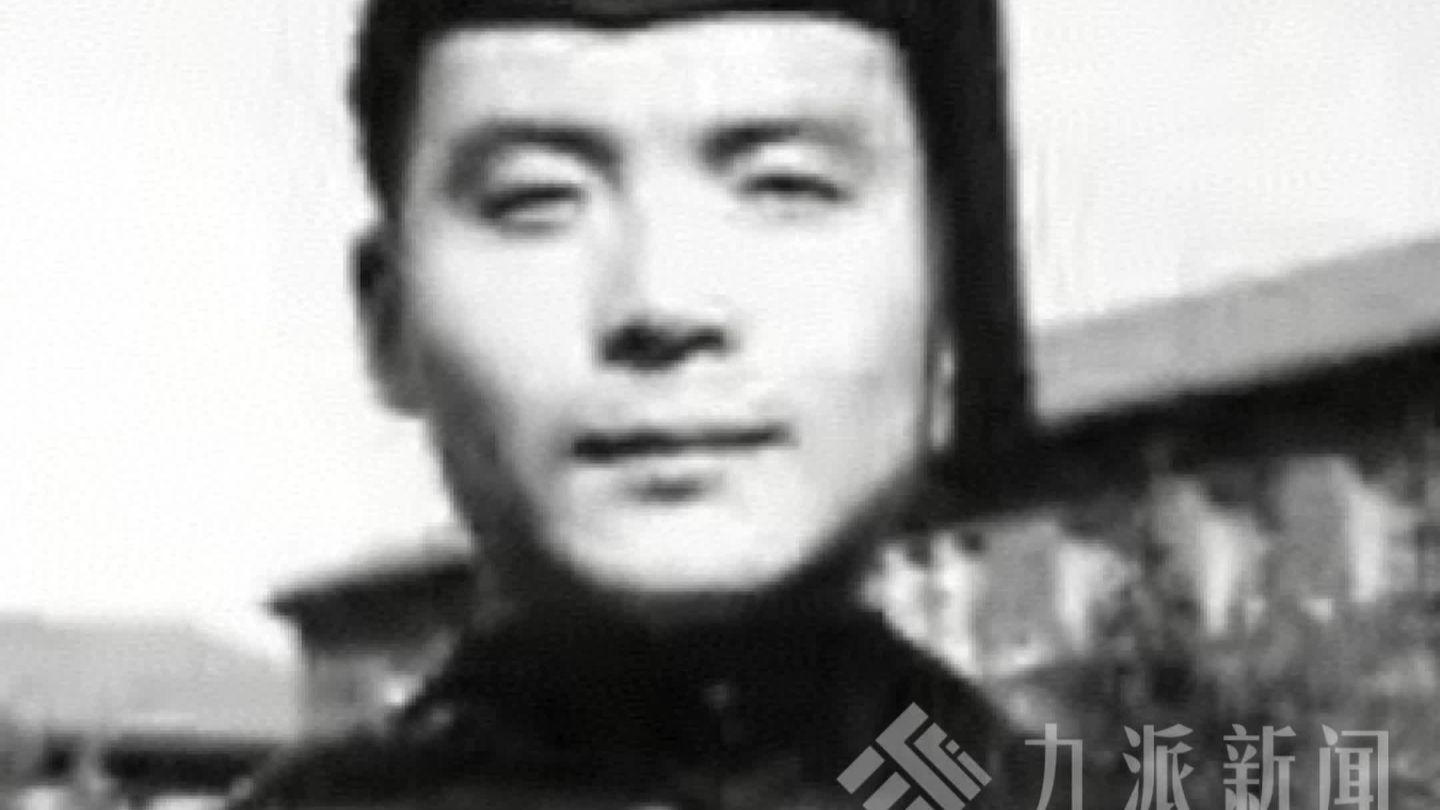 今天是邓稼先诞辰102周年，请停留3秒，向“两弹元勋”邓稼先献一束花！