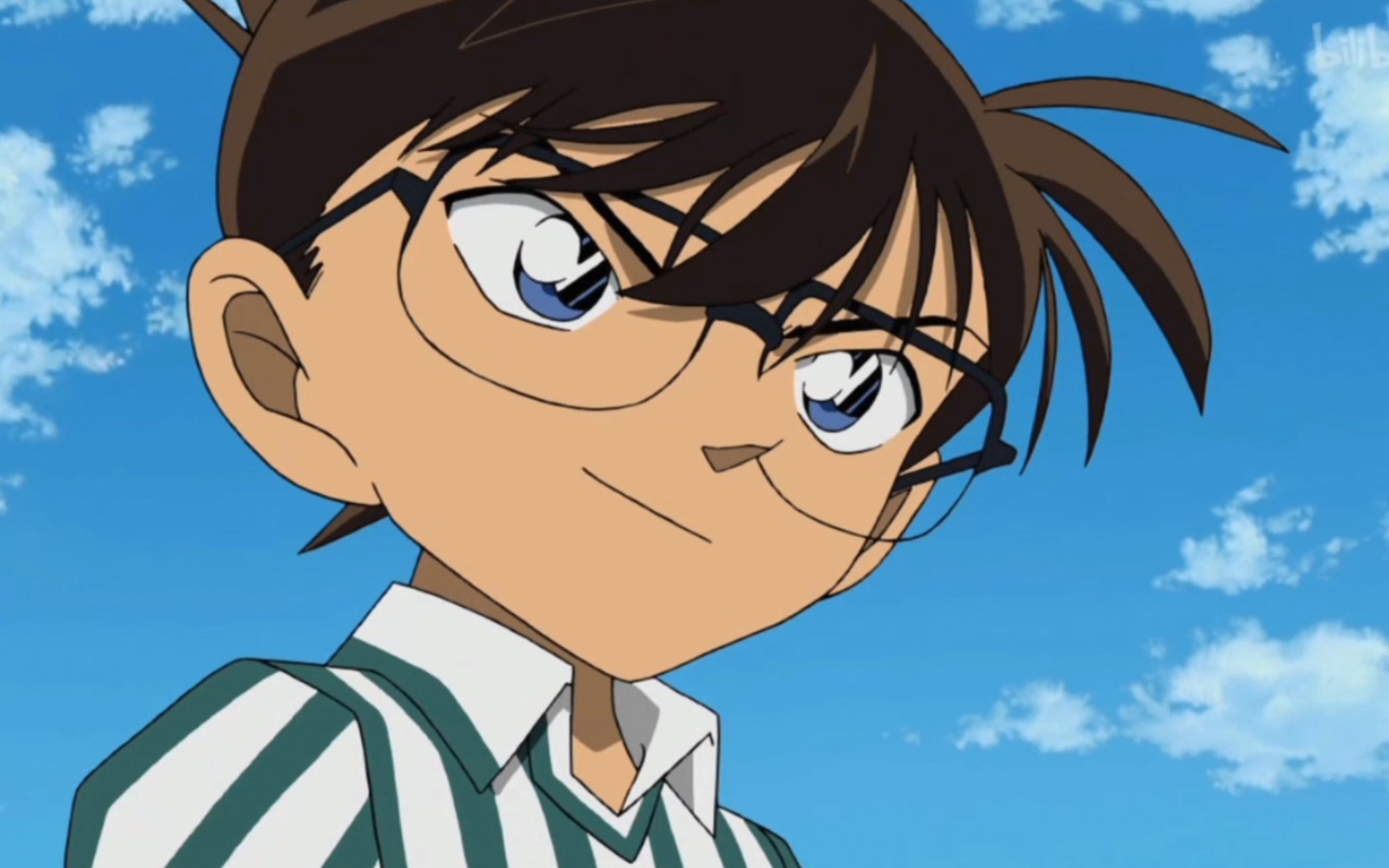 真有人以为柯南踢的是足球?